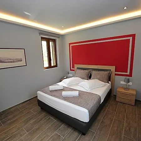& Castle View אתר קמפינג