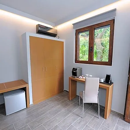אתר קמפינג & Castle View 4*