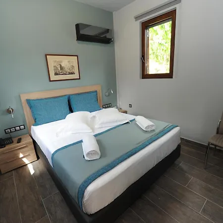 Kemping & Castle View 4*