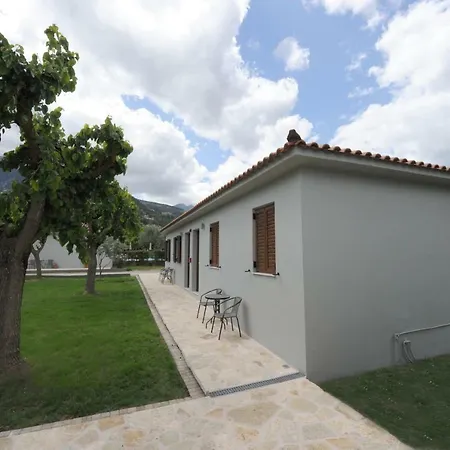 Κάμπινγκ & Castle View 4*