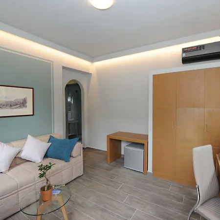 אתר קמפינג & Castle View 4*