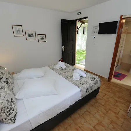 & Castle View Campsite Mystras