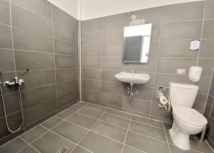 & Castle View Camping 4*