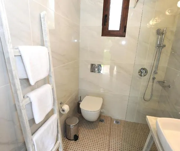 & Castle View مكان تخييم