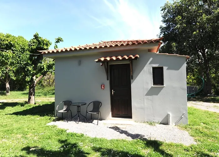 & Castle View 4* 미스트라스