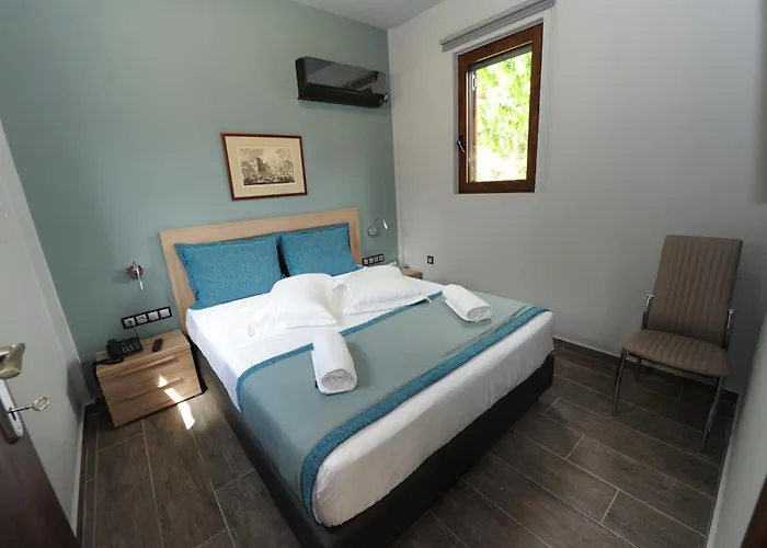 Camping & Castle View 4*