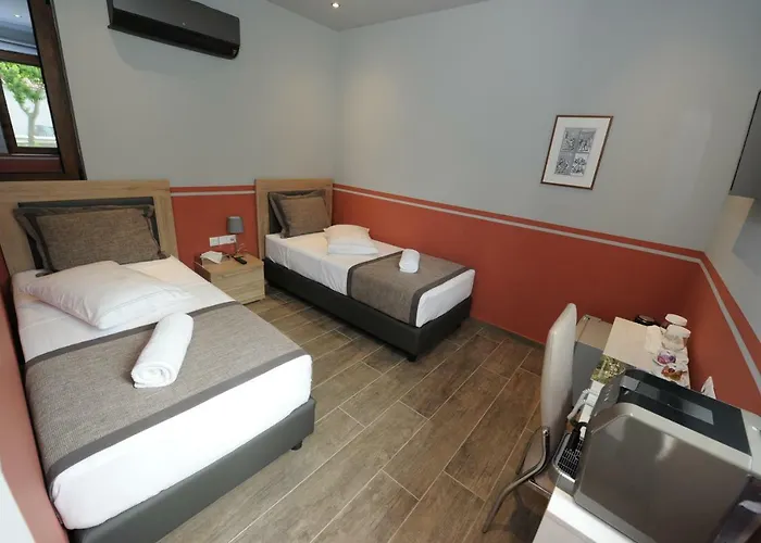 & Castle View 4* 미스트라스