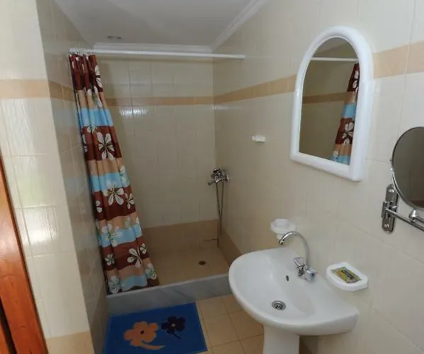 & Castle View مكان تخييم